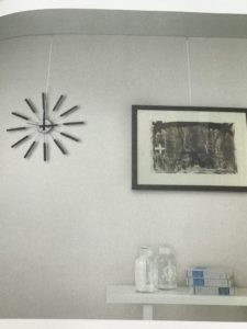 ピクチャーレールで壁面の活用